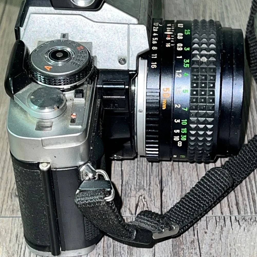 Vintage Japanese Minolta XGM SLR Film Camera with Zoom Lens & Minolta Flash Unit